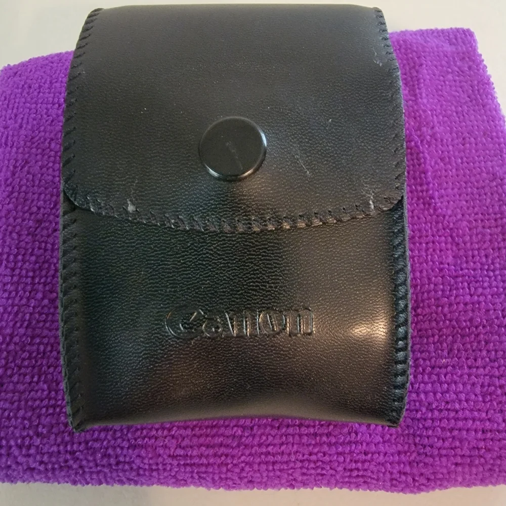 Canon 244T Speedlite Camera Flash with Case